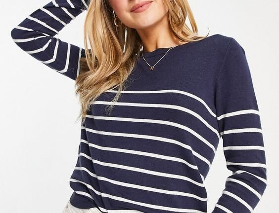 5 Best Women's Long Sleeve T-Shirts for Everyday Wear
